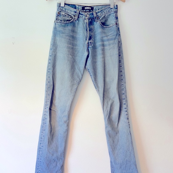 Reformation
Blue Restored Vintage Levi's Slim Relaxed Fit Jeans
Size: US 25-26 - Picture 2 of 7
